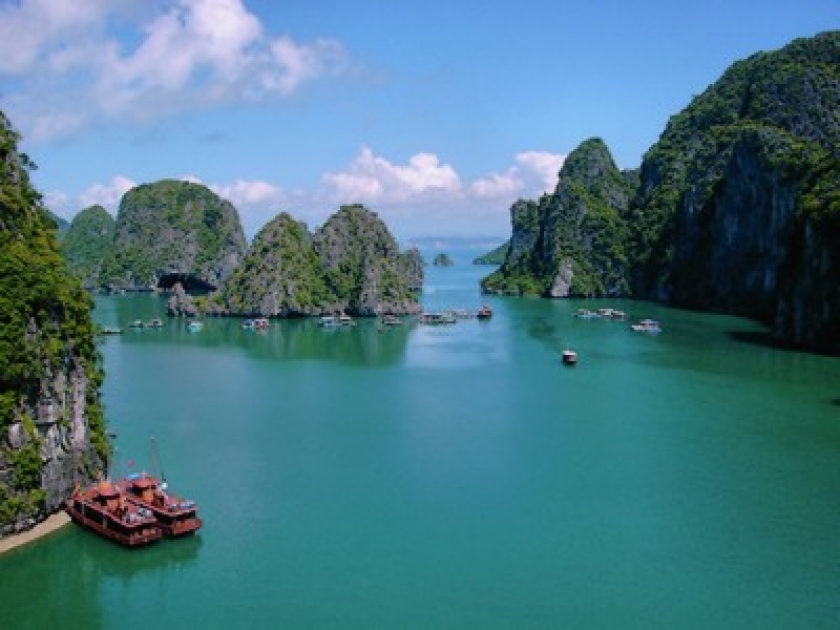 La Baie d'Halong : un site magique au Vietnam La Baie d'Halong : un site magique au Vietnam