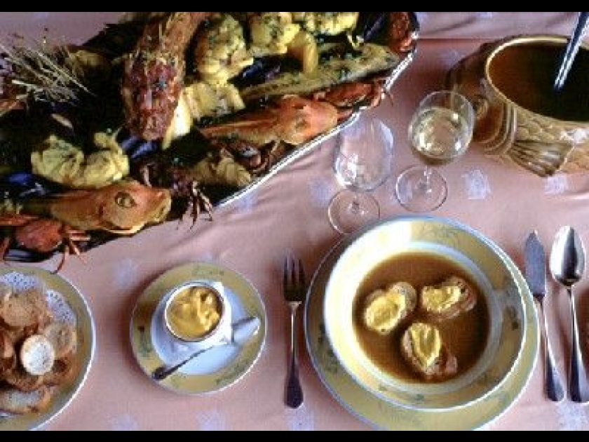 La bouillabaisse : une délicieuse soupe de poissons La bouillabaisse : une délicieuse soupe de poissons