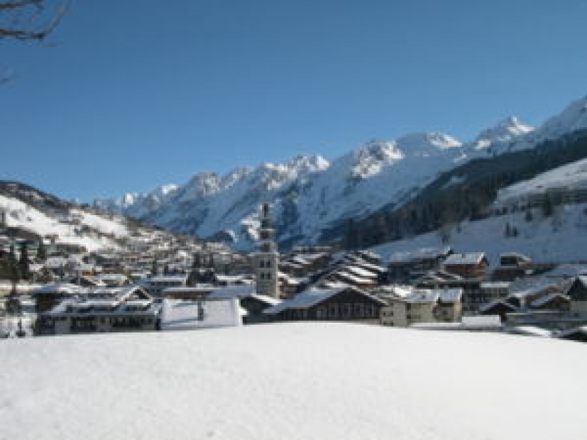 La Clusaz, une station au coeur des Alpes La Clusaz, une station au coeur des Alpes