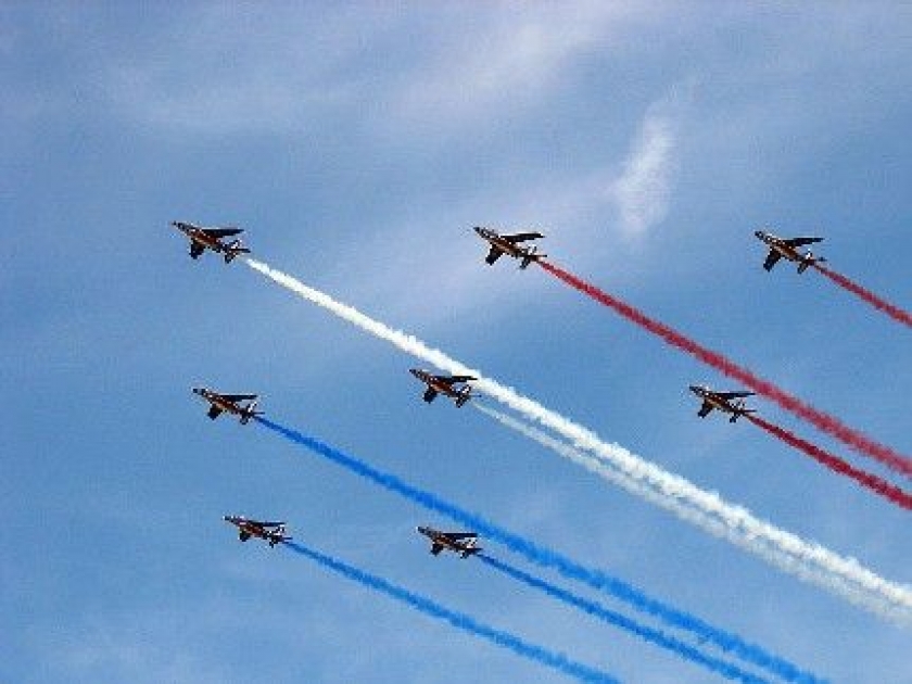La Patrouille de France : le fleuron de l'aviation française La Patrouille de France : le fleuron de l'aviation française