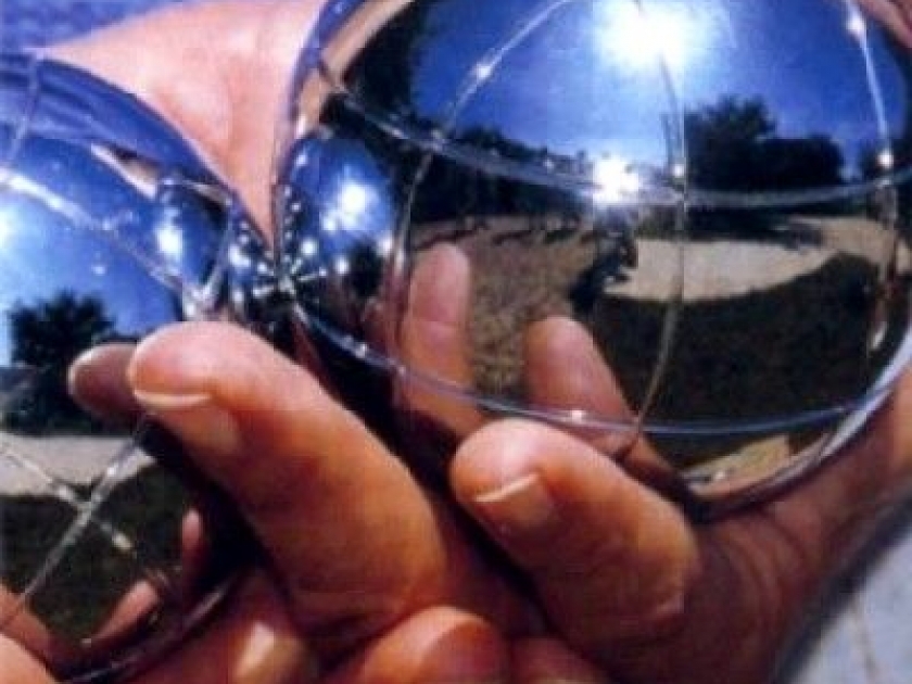 La pétanque : histoire et règles du jeu La pétanque : histoire et règles du jeu