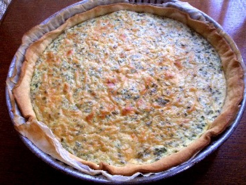 La quiche au fromage et aux herbes : une recette facile La quiche au fromage et aux herbes : une recette facile