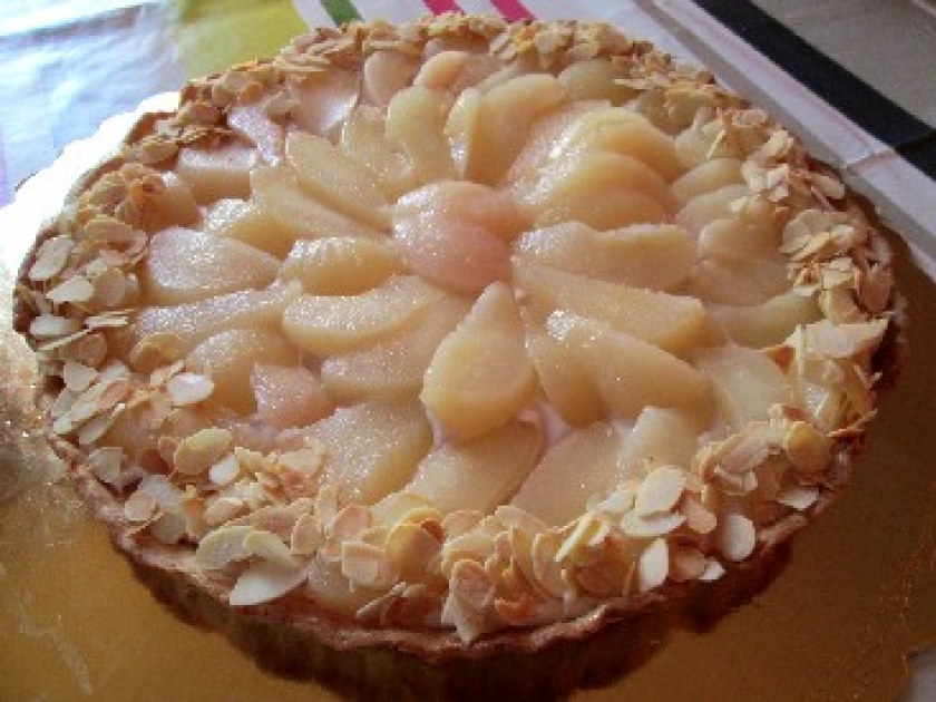 La tarte à la mousse de marron et aux poires : une recette raffinée La tarte à la mousse de marron et aux poires : une recette raffinée