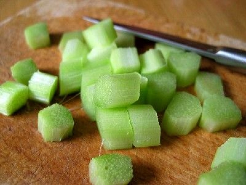 La tarte à la rhubarbe : une délicieuse tarte meringuée La tarte à la rhubarbe : une délicieuse tarte meringuée