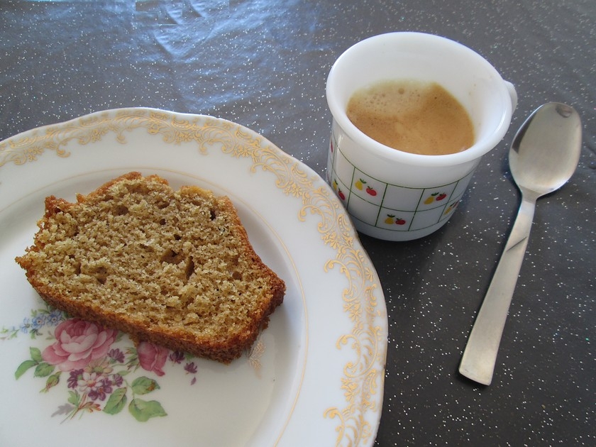 Le cake au café et à la cardamome : une recette facile Le cake au café et à la cardamome : une recette facile