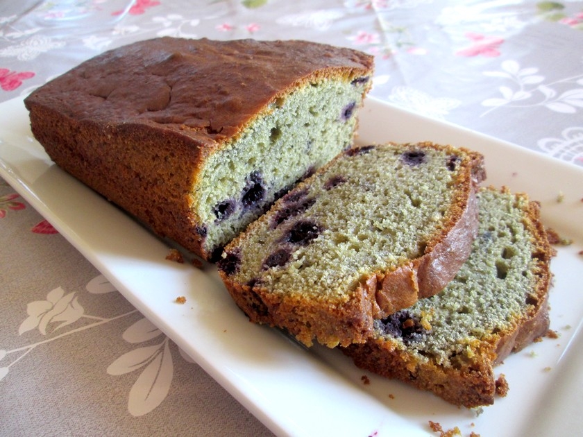 Le cake myrtilles matcha : une recette facile Le cake myrtilles matcha : une recette facile
