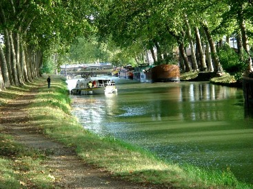 Le Canal du Midi : présentation et histoire Le Canal du Midi : présentation et histoire