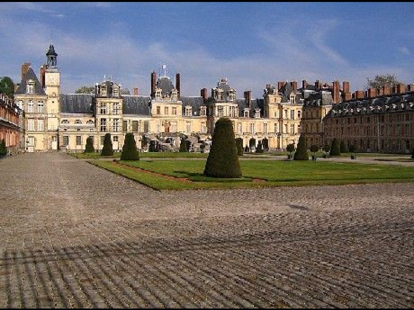 Le château de Fontainebleau : la résidence des rois Le château de Fontainebleau : la résidence des rois