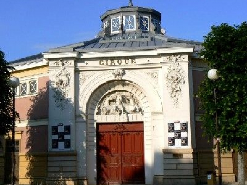 Le CNAC, Centre national des arts du cirque : une formation reconnue Le CNAC, Centre national des arts du cirque : une formation reconnue