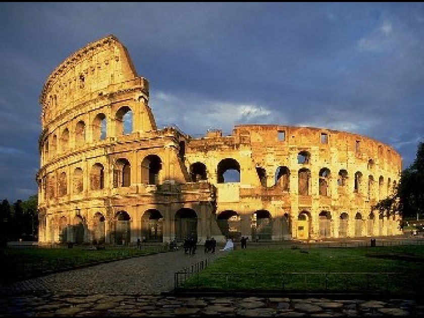 Le Colisée : un monument emblématique de Rome Le Colisée : un monument emblématique de Rome