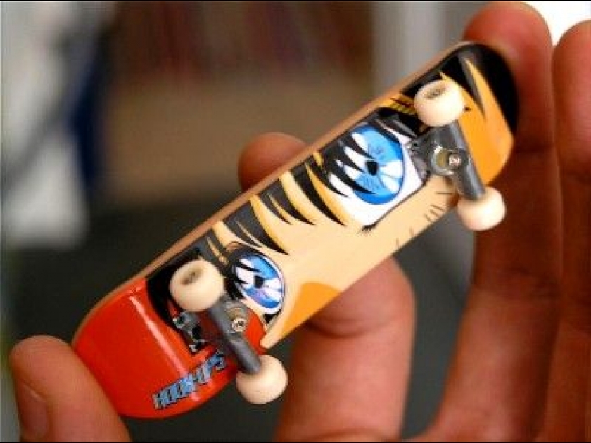 Le finger skate : un jeu en vogue Le finger skate : un jeu en vogue