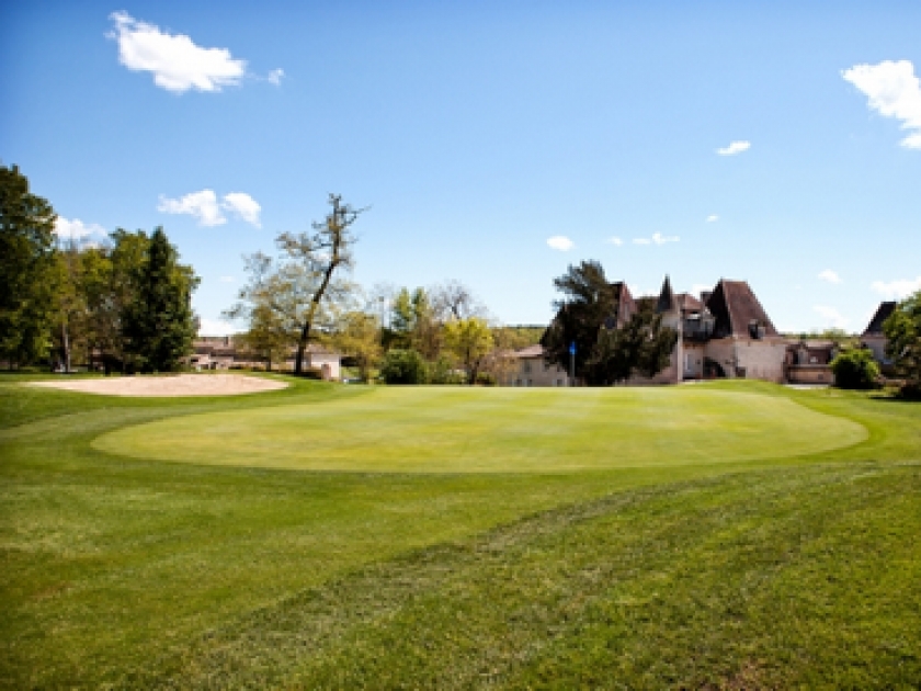 Le Golf du Château de Vigiers : l'un des plus beaux golfs du Sud-Ouest Le Golf du Château de Vigiers : l'un des plus beaux golfs du Sud-Ouest