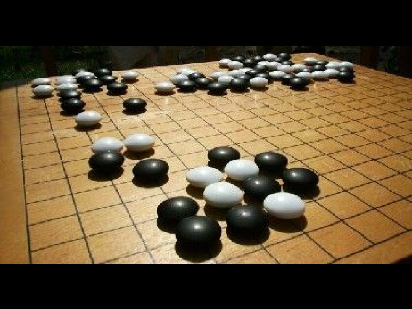 Le jeu de go, l'un des plus anciens jeux de stratégie Le jeu de go, l'un des plus anciens jeux de stratégie