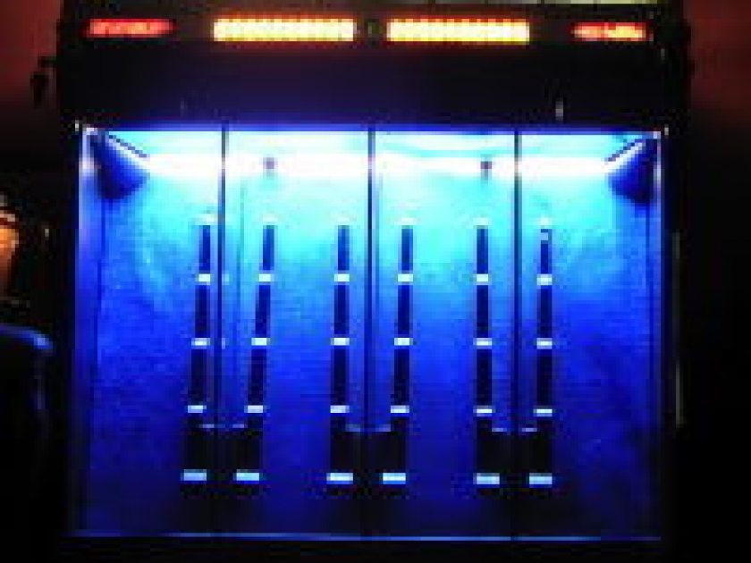 Le juke-box, histoire d'un demi siècle de musique Le juke-box, histoire d'un demi siècle de musique