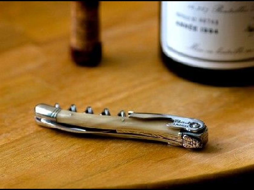 Le Laguiole : un couteau de tradition Le Laguiole : un couteau de tradition
