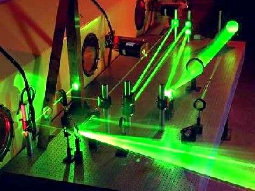 Le laser : présentation et applications Le laser : présentation et applications