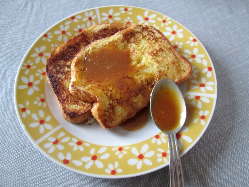 Le pain perdu de brioche au caramel : une recette gourmande Le pain perdu de brioche au caramel : une recette gourmande