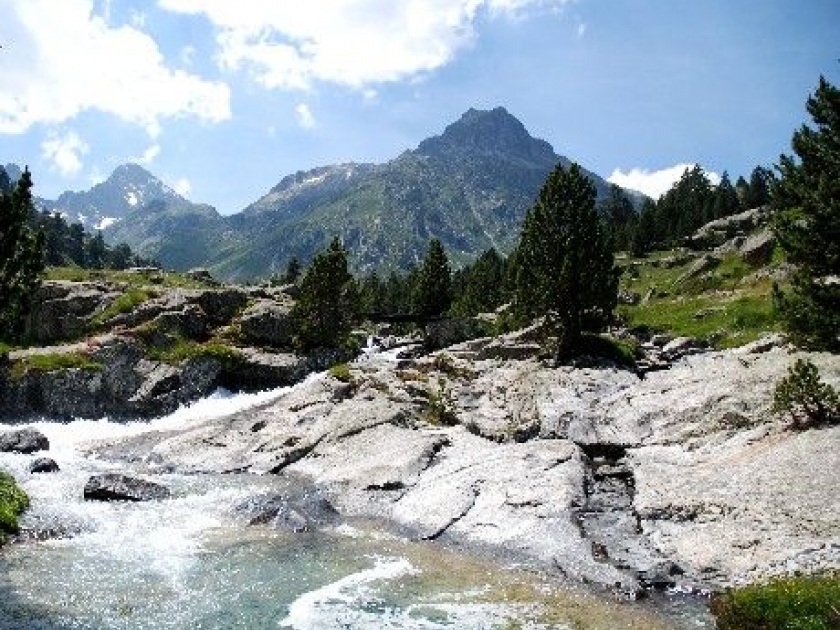 Le Parc national des Pyrénées : une nature préservée Le Parc national des Pyrénées : une nature préservée
