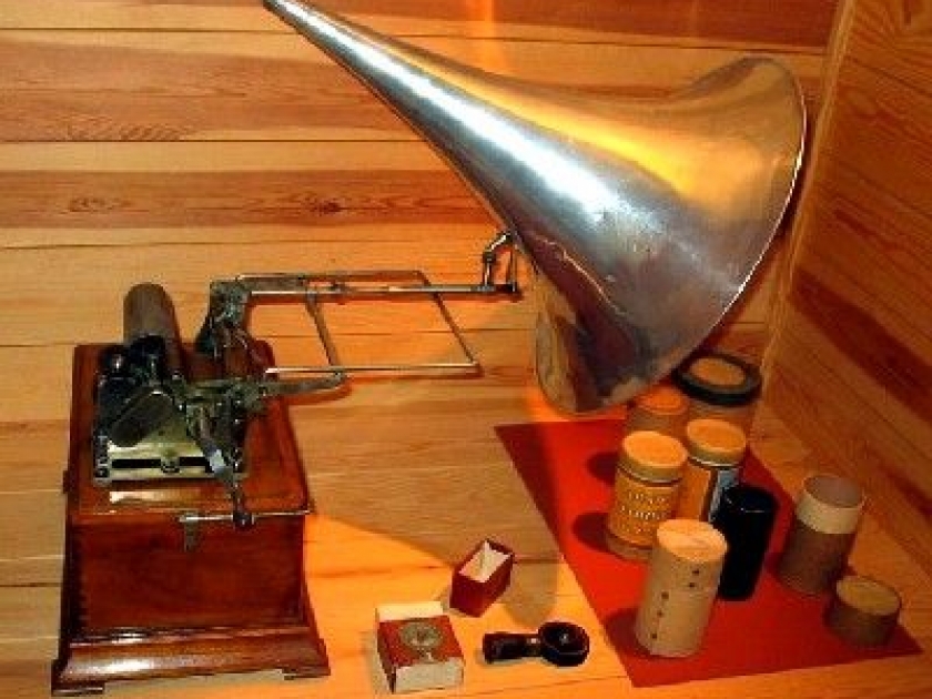 Le phonographe : histoire d'une invention Le phonographe : histoire d'une invention