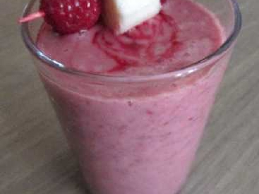 Le smoothie lait d'amande framboise : une recette santé Le smoothie lait d'amande framboise : une recette santé