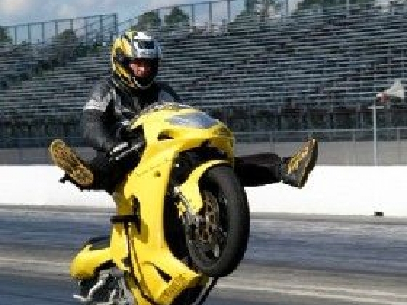Le stunt : une discipline spectaculaire Le stunt : une discipline spectaculaire