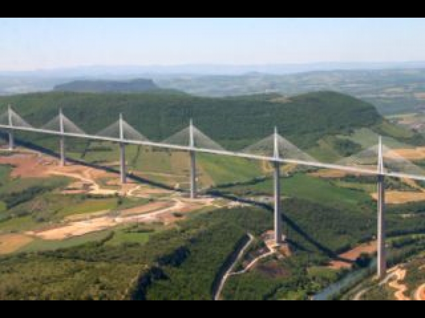 Le viaduc de Millau Le viaduc de Millau
