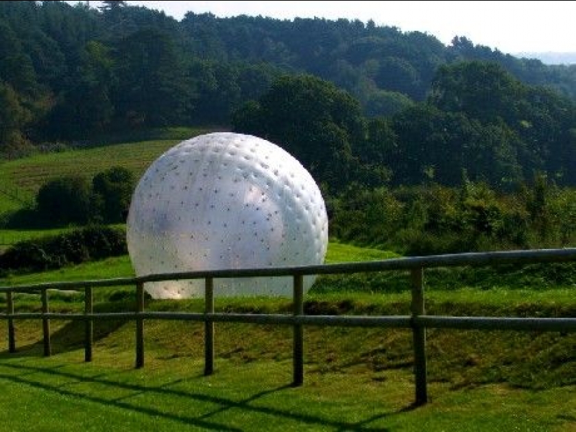 Le zorbing : une nouvelle activité ludique Le zorbing : une nouvelle activité ludique