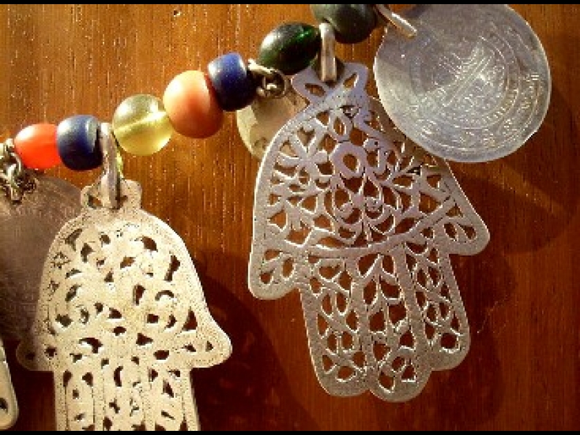 Les bijoux porte-bonheur : une tendance qui porte chance Les bijoux porte-bonheur : une tendance qui porte chance