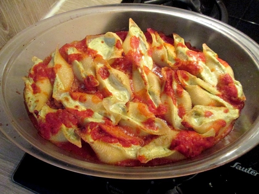 Les conchiglie farcies à la ricotta et au pesto : une recette gourmande Les conchiglie farcies à la ricotta et au pesto : une recette gourmande