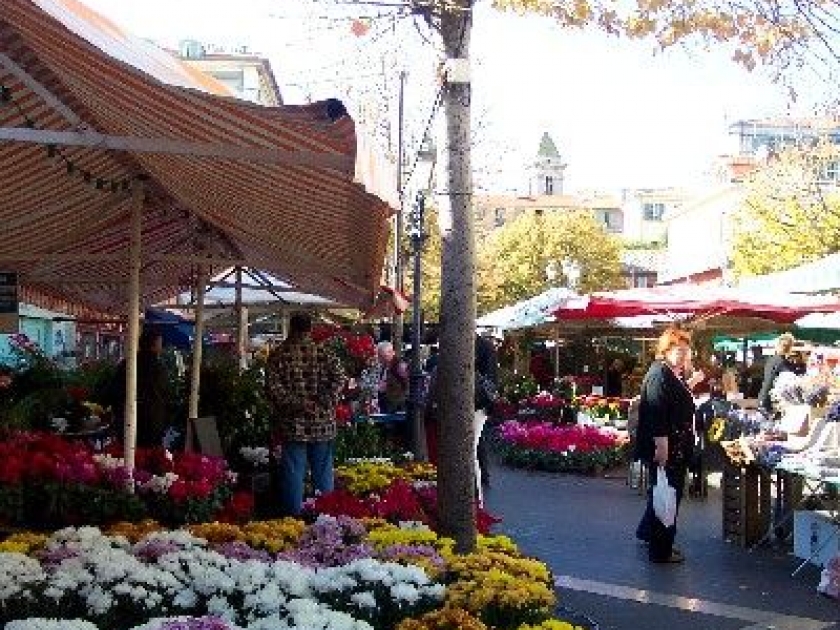 Les fleurs de Nice : une longue tradition Les fleurs de Nice : une longue tradition