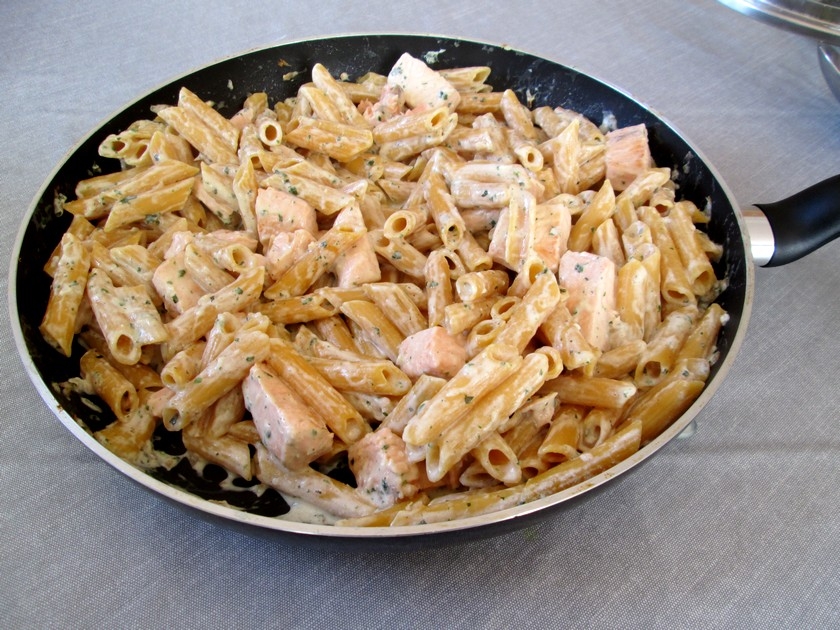 Les penne saumon basilic : une recette facile Les penne saumon basilic : une recette facile