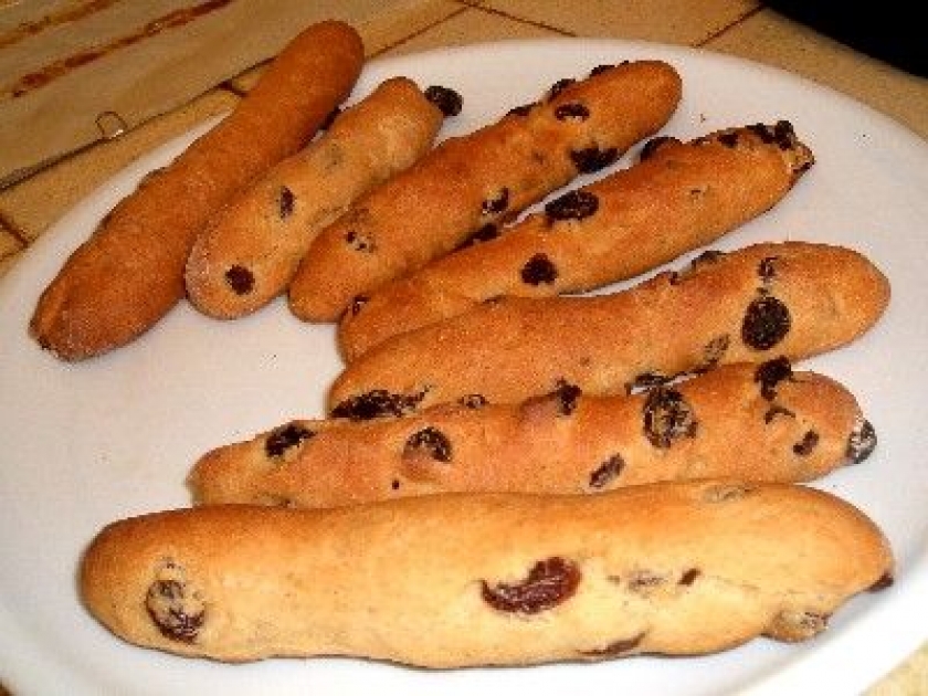 Les petits pains aux raisins et à la fleur d'oranger Les petits pains aux raisins et à la fleur d'oranger