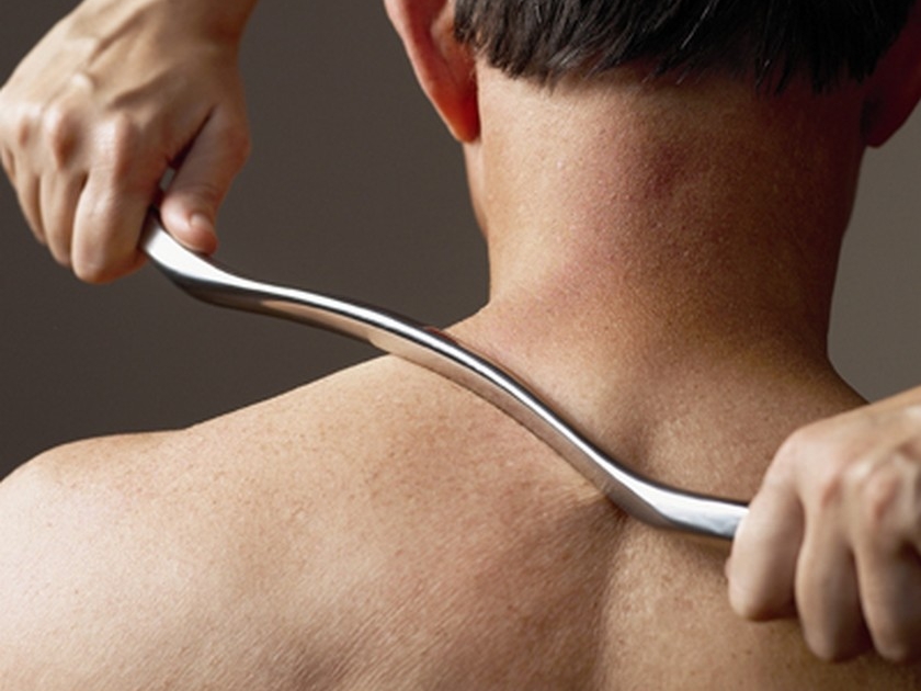 Mal de dos : 3 automassages pour soulager la douleur Mal de dos : 3 automassages pour soulager la douleur