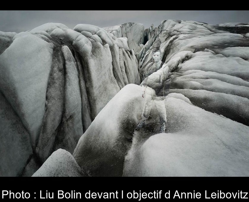 Photo : Liu Bolin devant l'objectif d'Annie Leibovitz