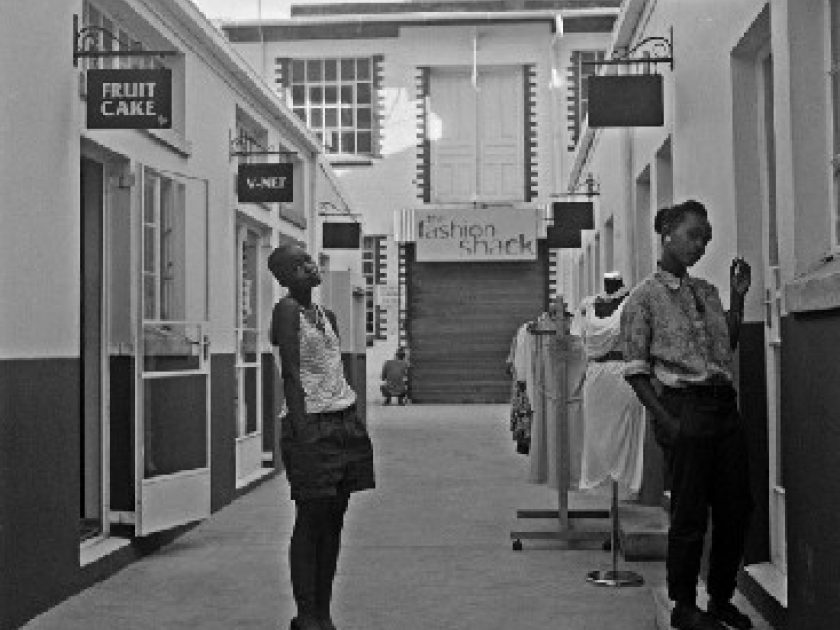 Present Tense : la photographie africaine s'expose à Paris Present Tense : la photographie africaine s'expose à Paris