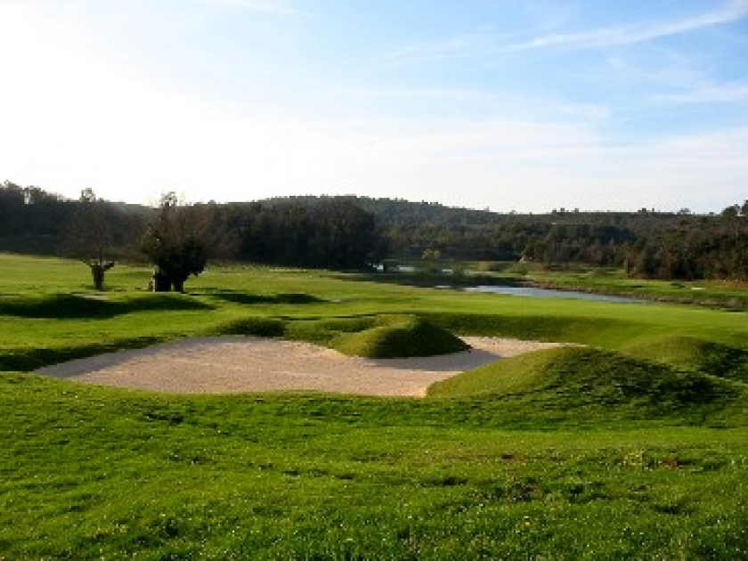 Provence et Riviera : des destinations de golf ensoleillées Provence et Riviera : des destinations de golf ensoleillées