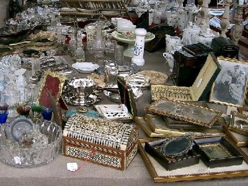 Réussir un vide-grenier : mode d'emploi Réussir un vide-grenier : mode d'emploi