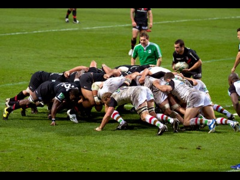 rugby-melee