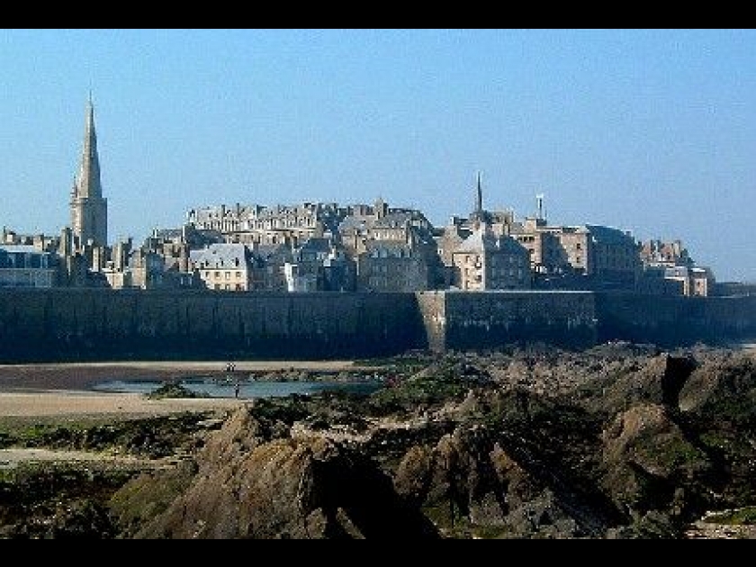 Saint-Malo : une ville touristique de Bretagne Saint-Malo : une ville touristique de Bretagne