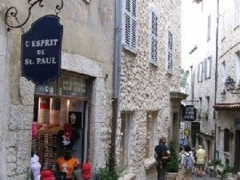 Saint-Paul de Vence : un village qui allie art et douceur de vivre Saint-Paul de Vence : un village qui allie art et douceur de vivre