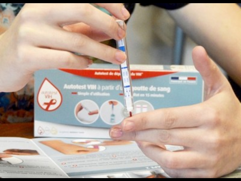 Sida : l'autotest arrive en pharmacie Sida : l'autotest arrive en pharmacie