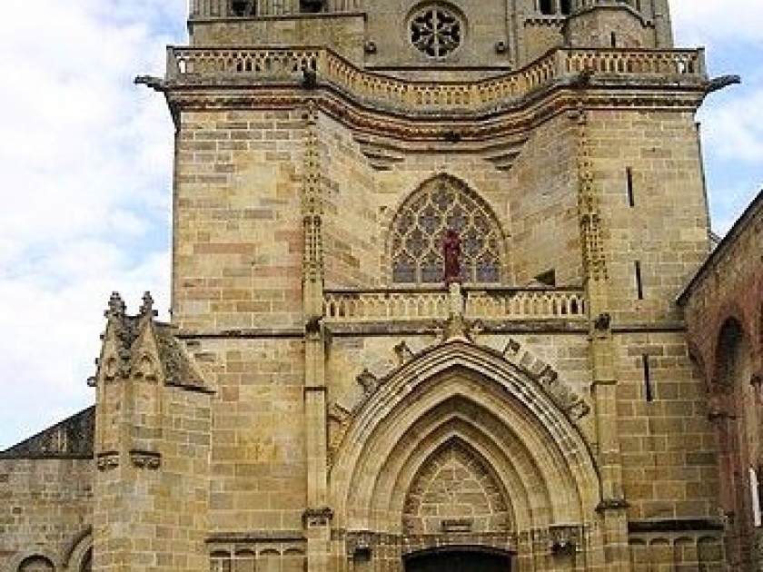 Souvigny : une ville chargée d'histoire Souvigny : une ville chargée d'histoire