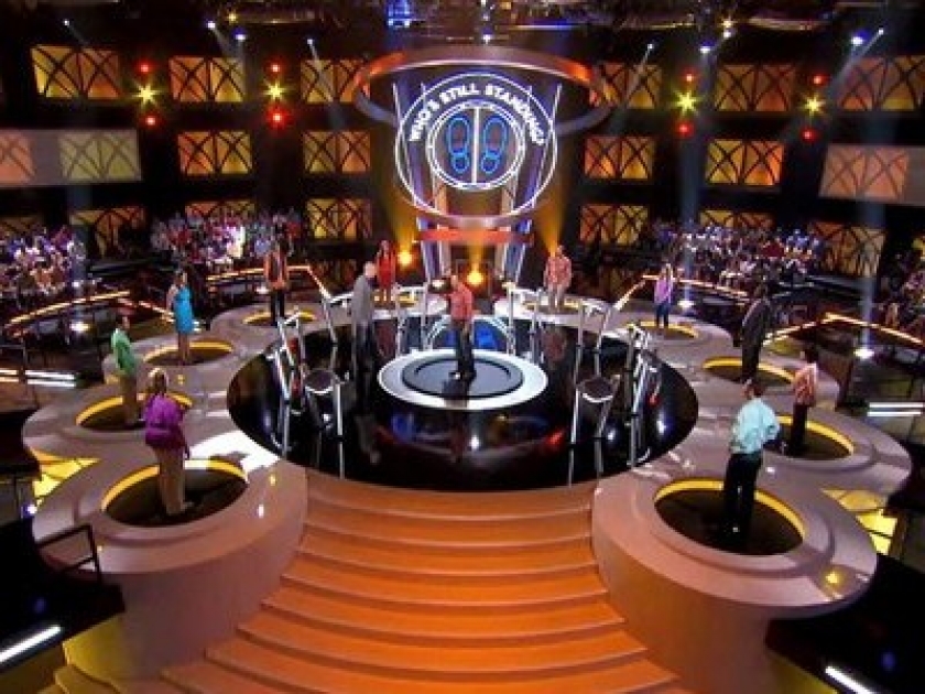 Still Standing : Julien Courbet va présenter un nouveau jeu sur D8 Still Standing : Julien Courbet va présenter un nouveau jeu sur D8