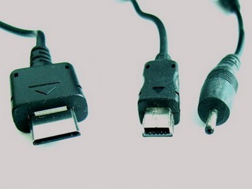 Téléphones portables : un chargeur universel d'ici 2017 Téléphones portables : un chargeur universel d'ici 2017
