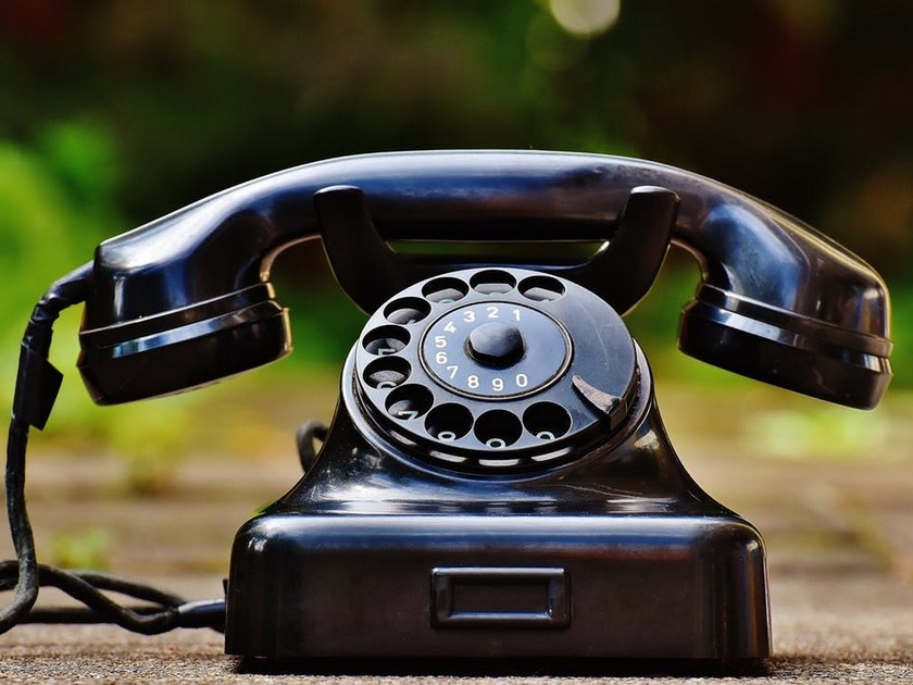 Téléphonie : la fin du téléphone fixe en 5 questions Téléphonie : la fin du téléphone fixe en 5 questions