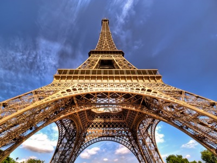 Tour Eiffel : le premier étage a fait peau neuve Tour Eiffel : le premier étage a fait peau neuve