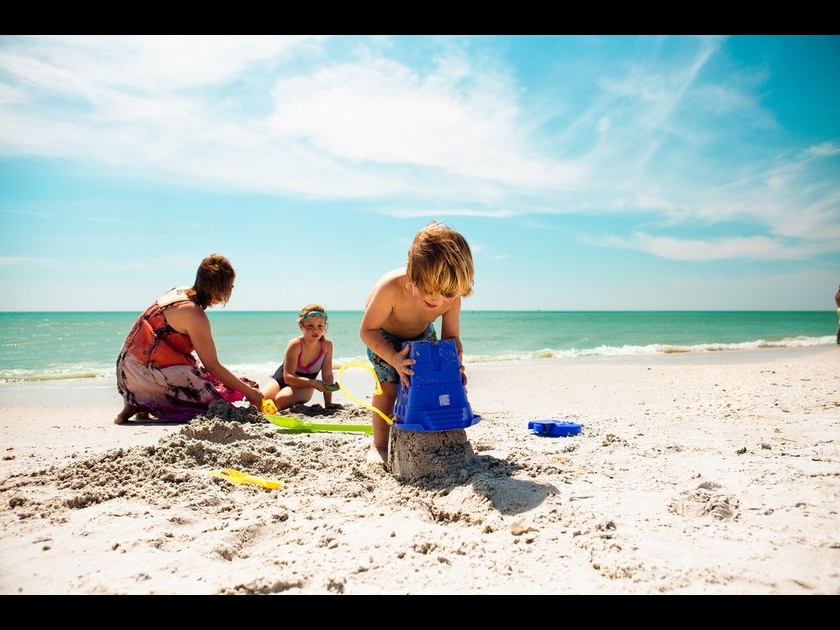 Vacances : 5 aides et bons plans pour les petits budgets Vacances : 5 aides et bons plans pour les petits budgets