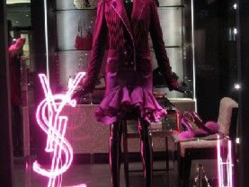 Yves Saint Laurent : un couturier de génie Yves Saint Laurent : un couturier de génie