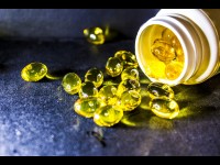 7 avantages potentiels de l'huile de poisson, d'après un nutritionniste