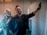 À côté de ses pompes : une fiction policière hilarante avec Jarry